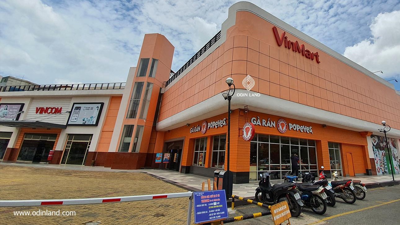 HCM: Trạm sạc VinFast - Vincom Plaza Cộng Hòa